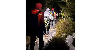 Lód uwięził turystów